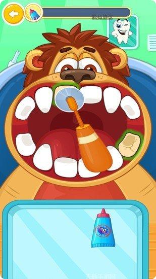 佩奇小镇迷你校车最新版本