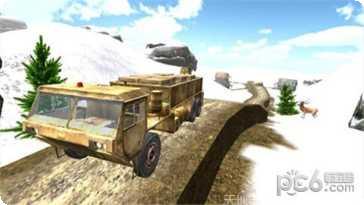 卡车越野丘陵货物运输